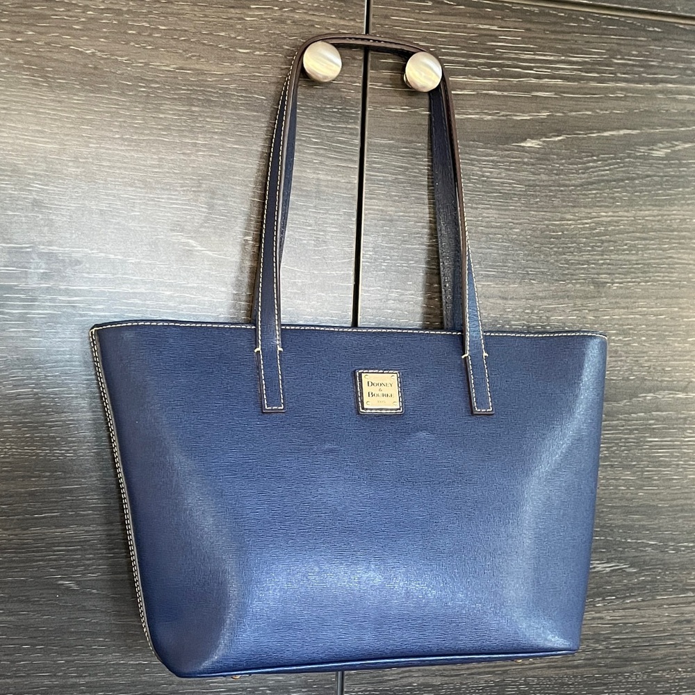 EUC Dooney & Bourke Navy Saffiano Shopper Leather Shoulder Bag Tote
